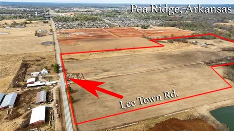 12690 Shrader Rd, Pea Ridge, AR 72751