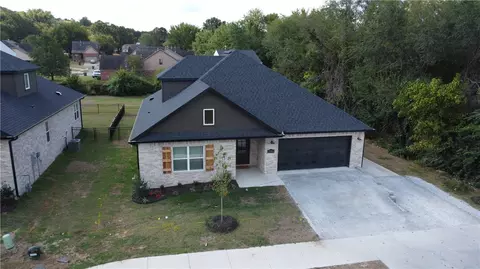 1727 W Holly St, Fayetteville, AR 72703