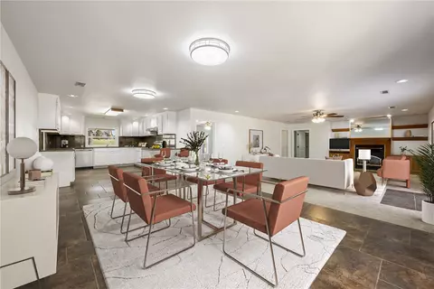 1123 S Barrington Rd, Springdale, AR 72762