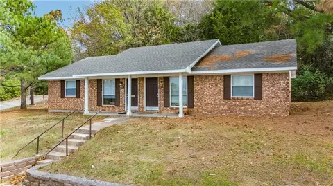 471-481 W Spruce St, Fayetteville, AR 72703