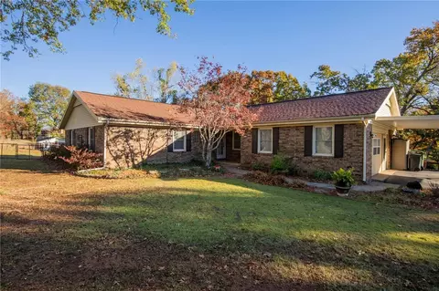 817 S Summit Dr, Rogers, AR 72756