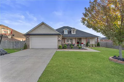 123 Sussex Ave, Lowell, AR 72745