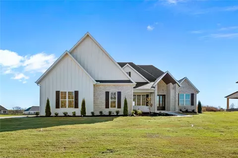 981 Asher St, Fayetteville, AR 72703