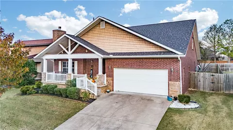 1510 NE Dysart Woods Ln, Bentonville, AR 72712