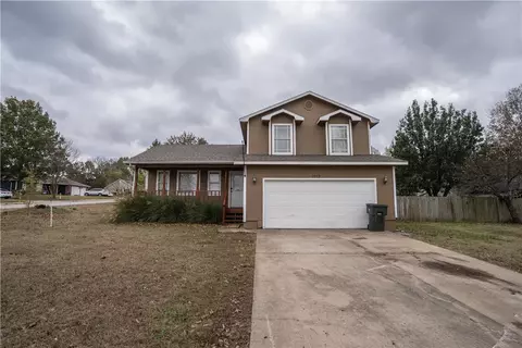 3349 W Fairfax St, Fayetteville, AR 72704