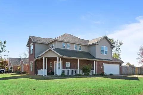 805 Almoo St, Lowell, AR 72745