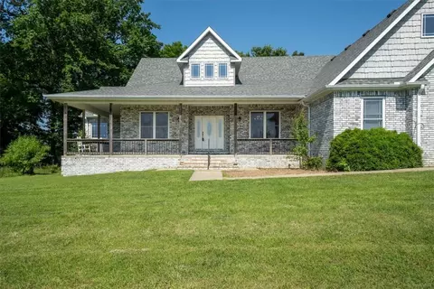 408 Musteen Rd, Springdale, AR 72762