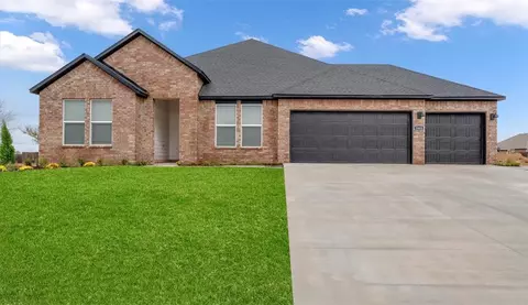 933 Red Cedar Pl, Rogers, AR 72756