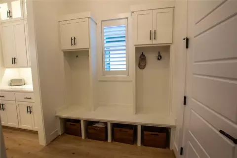 8012 W Kettering Ct, Rogers, AR 72758 photo 9