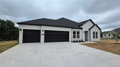 988 Red Cedar Pl, Rogers, AR 72756