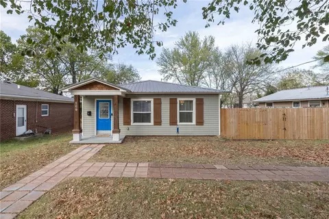Exterior - 106 E Bailey Ave, Springdale, AR 72764 photo 18 of 18