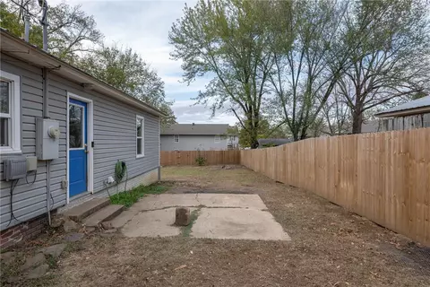 Exterior - 106 E Bailey Ave, Springdale, AR 72764 photo 13 of 18