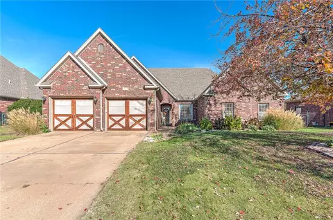 6509 W Hearth Falls Dr, Rogers, AR 72758