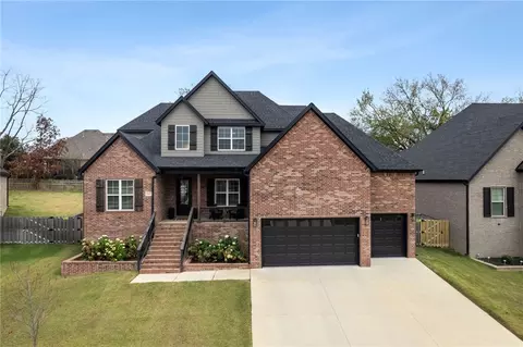 5903 SW Hawkes St, Bentonville, AR 72713