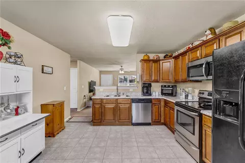 Kitchen - 1610 Forest Dr, Centerton, AR 72719 photo 3 of 3