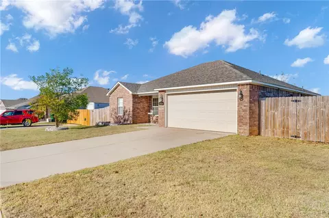 Exterior - 1610 Forest Dr, Centerton, AR 72719 photo 2 of 6