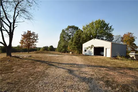 11015 E State Hwy 90, Pineville, MO 64856 photo 24