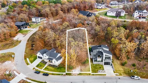 2368 N Marks Mill Ln, Fayetteville, AR 72703