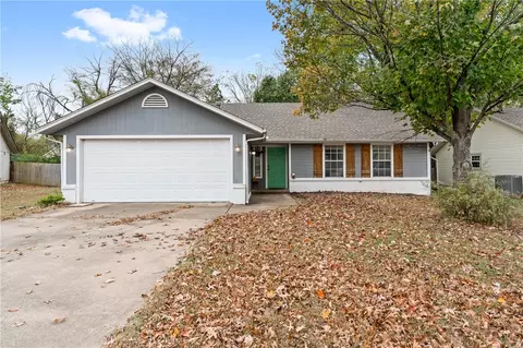 1311 Granite Ave, Fayetteville, AR 72704