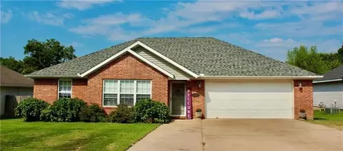 20657 Hillcrest Dr, Springdale, AR 72764