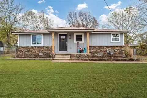 1402 Bryan Dr, Lincoln, AR 72744
