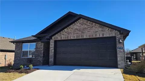3739 Pinecrest St, Springdale, AR 72764