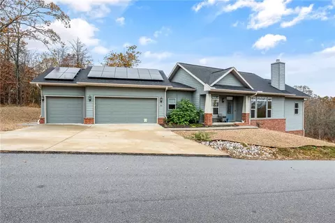 55 Carrick Dr, Bella Vista, AR 72715