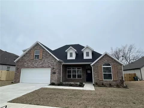 1657 Pershing St, Fayetteville, AR 72704