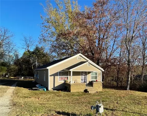 511 Mckennon St, Berryville, AR 72616