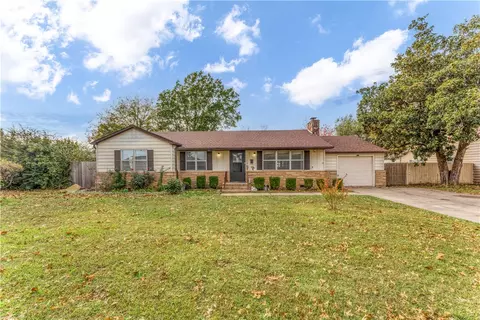 1102 Shipley St, Springdale, AR 72764
