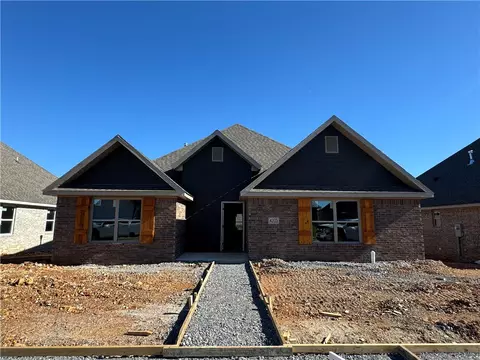 4203 SW Pawhuska St, Bentonville, AR 72713