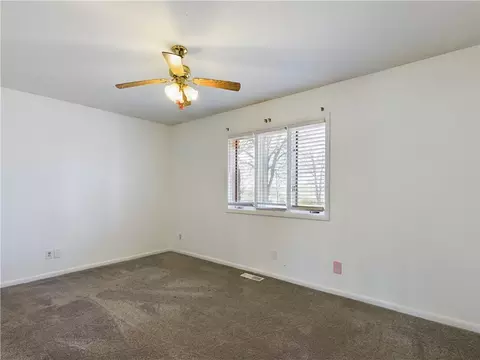 Bedroom - 12500 Highway 62 E, Harrison, AR 72601 photo 4 of 5
