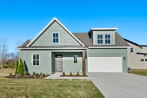 2057 Dutton Pl, Fayetteville, AR 72703