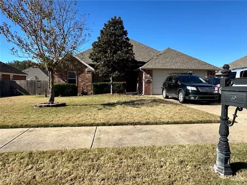 4570 Cory St, Springdale, AR 72762