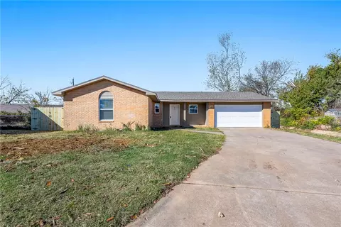 908 N 15th St, Rogers, AR 72756