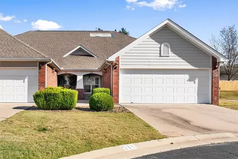 919 S Lafayette St, Rogers, AR 72758