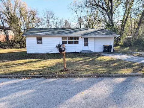 405 Kimes, Harrison, AR 72601