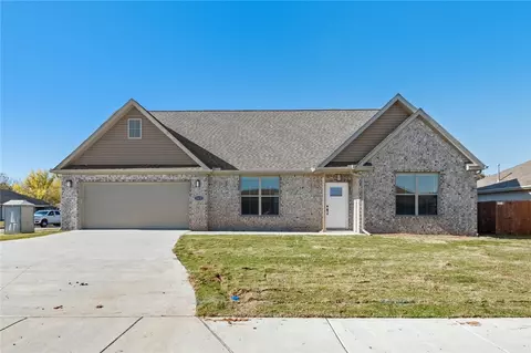 5410 Remington Rd, Bentonville, AR 72712