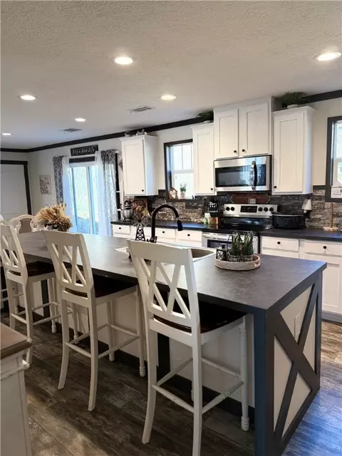 551 Madison 2790, Huntsville, AR 72740