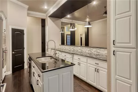 Kitchen - 8415 Reata, Fort Smith, AR 72916 photo 4 of 9