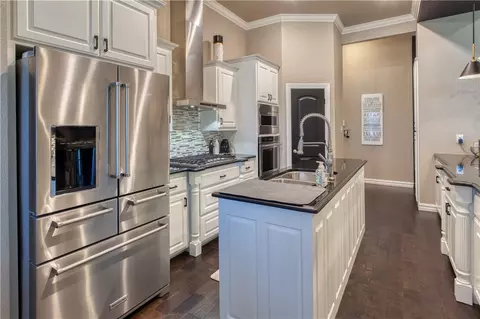Kitchen - 8415 Reata, Fort Smith, AR 72916 photo 7 of 9