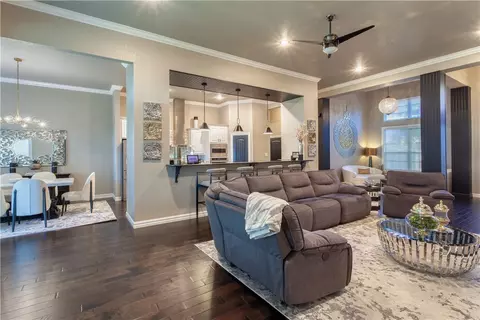 Living - 8415 Reata, Fort Smith, AR 72916 photo 10 of 10