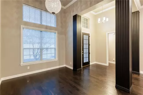 Living - 8415 Reata, Fort Smith, AR 72916 photo 5 of 10