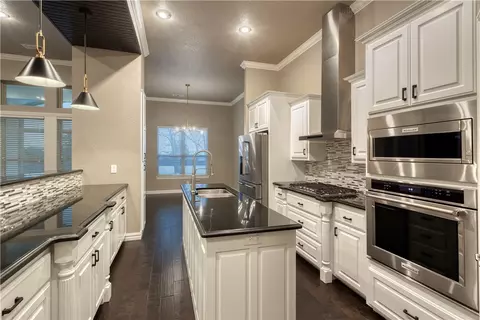 Kitchen - 8415 Reata, Fort Smith, AR 72916 photo 1 of 9