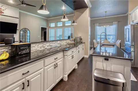 Kitchen - 8415 Reata, Fort Smith, AR 72916 photo 5 of 9