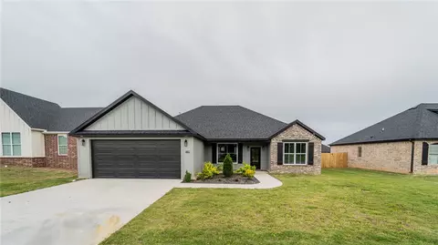 881 Round Top, Prairie Grove, AR 72753