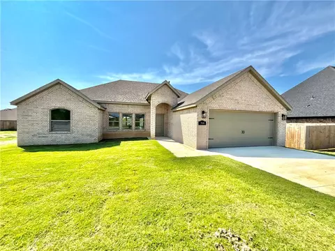 708 W Shane St, Siloam Springs, AR 72761