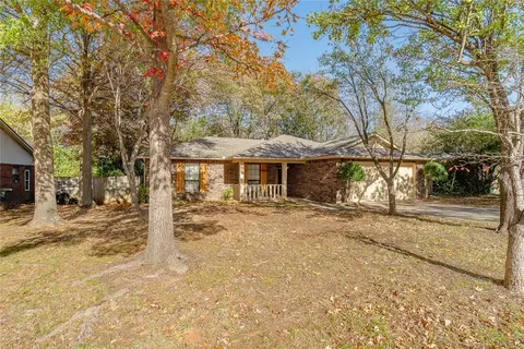 354 E Malinda Dr, Fayetteville, AR 72703