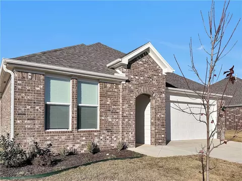 727 Picard Ave, Lowell, AR 72745