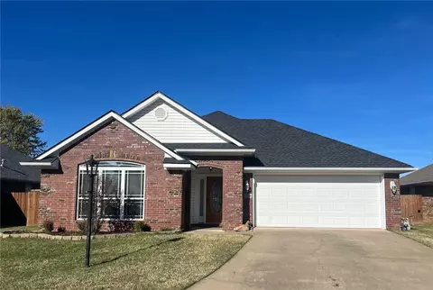 1366 Cultivar Rd, Alma, AR 72921